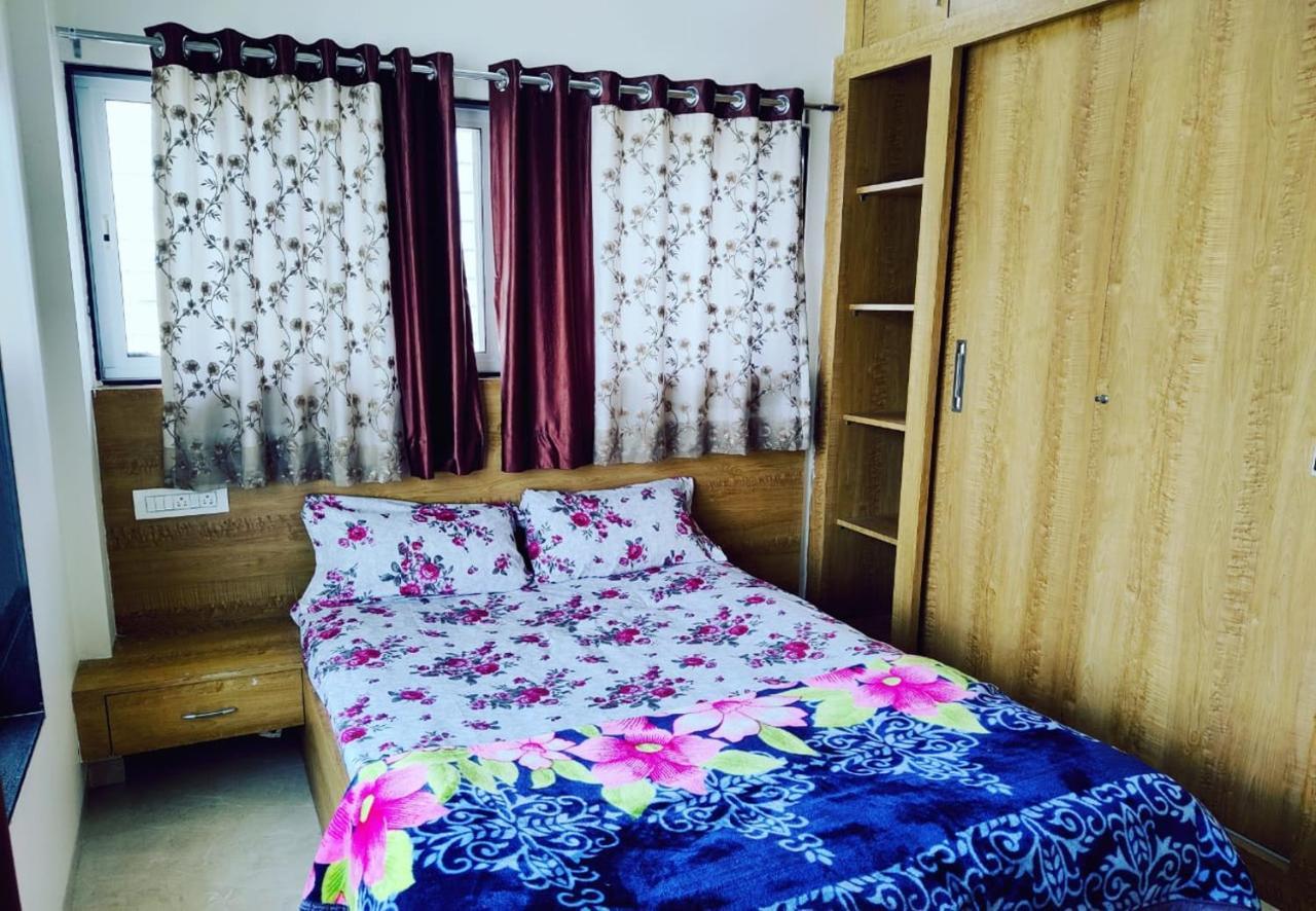 Shiv- Vatsalya Homestay Нашик Екстериор снимка
